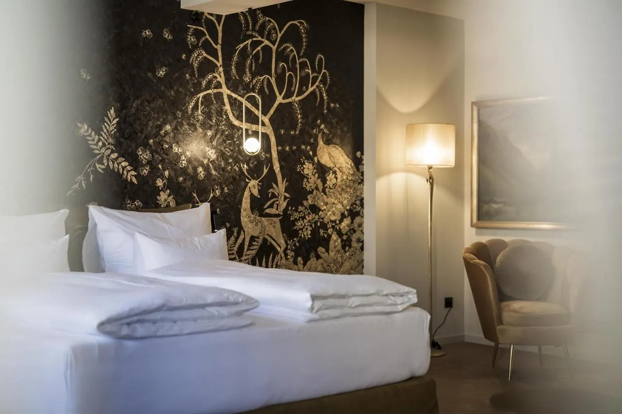 **** Hotel Altstadthotel Weisses Kreuz Innsbruck Austria