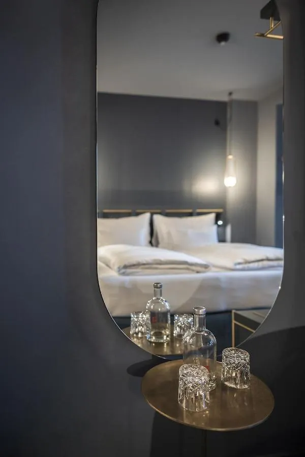 Altstadthotel Weisses Kreuz Innsbruck 4*,  Austria